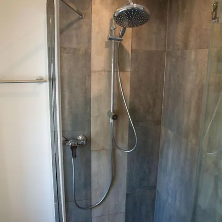 Apartment Suites, 2 Schlafzimmer Balkon *