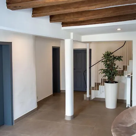 Apartment Suites, 2 Schlafzimmer Balkon *