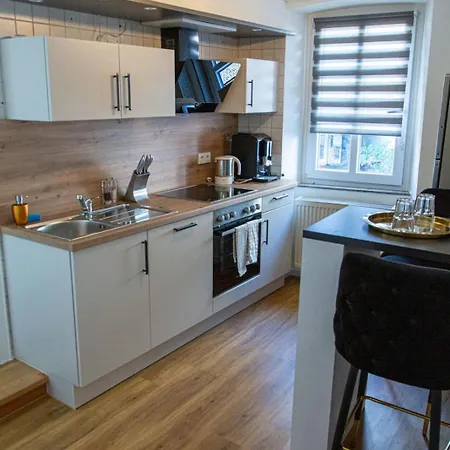 Apartment Suites, 2 Schlafzimmer Balkon *